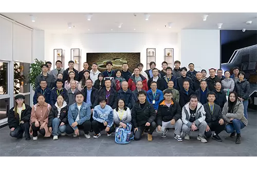 第十八次全国木材干燥学术研讨会参会人员走进零界集团，深度参观交流！